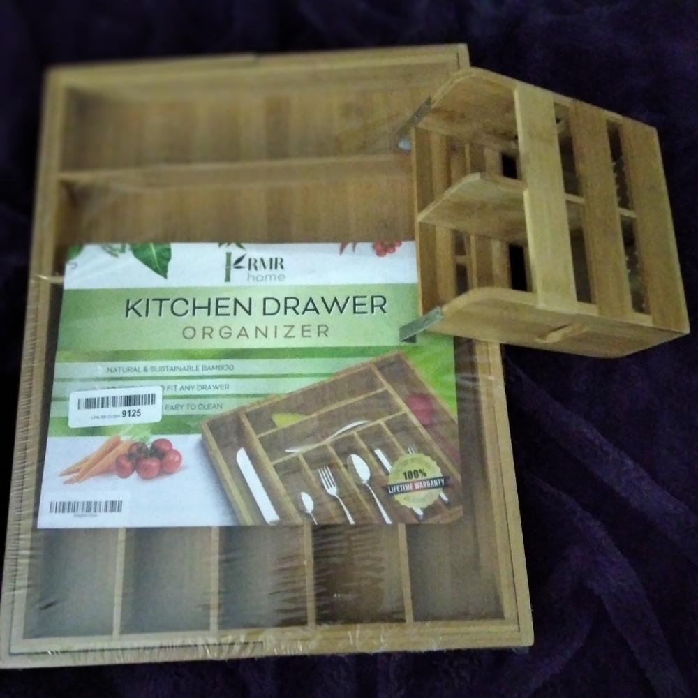 Bamboo NWTdrawer organizer with silverware drip rack for sink